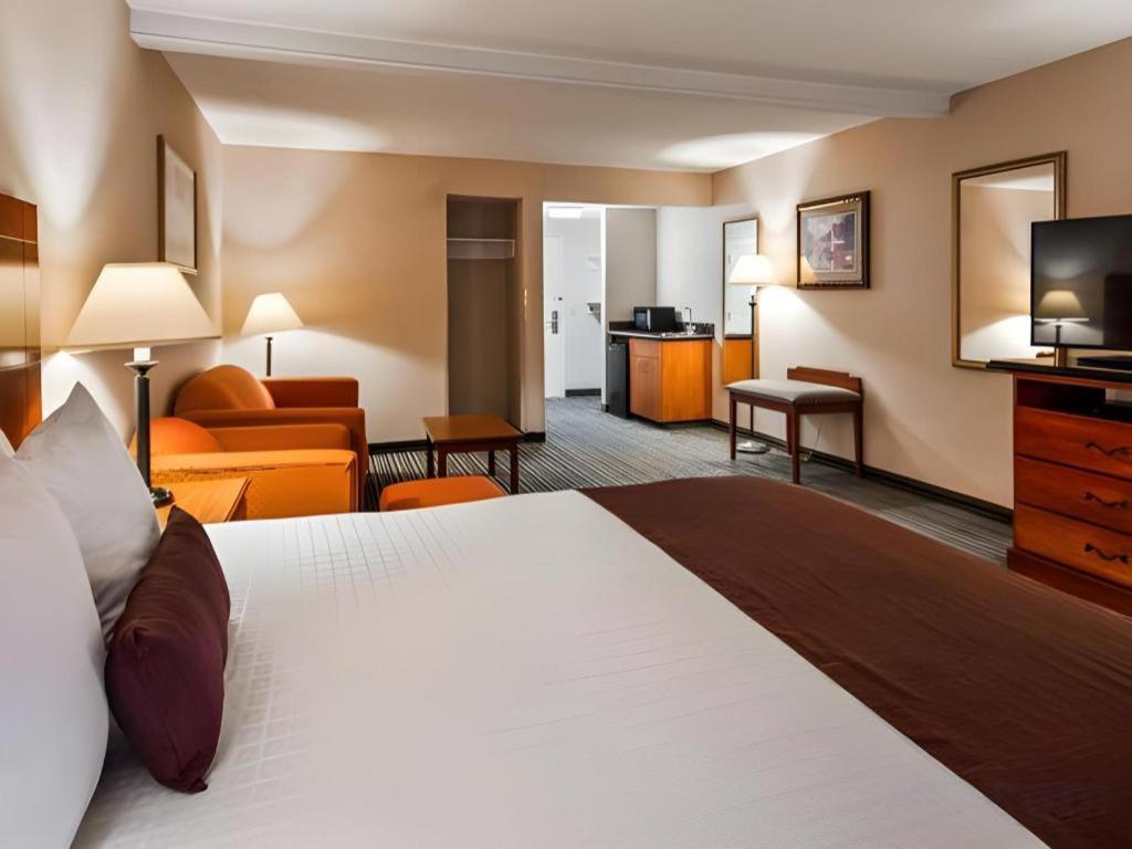 Best Western Plus Twin View Inn And Suites Redding Exterior photo