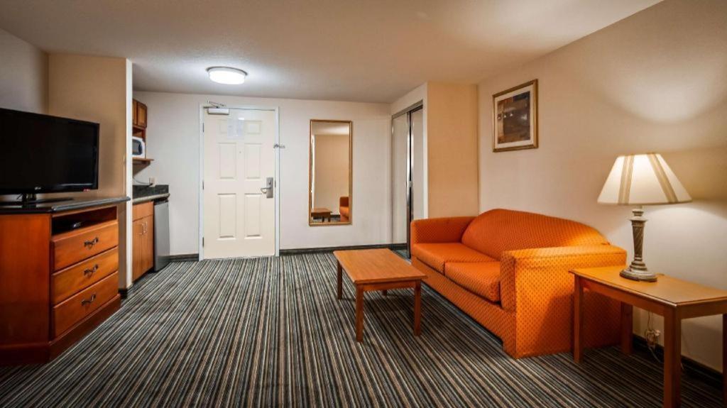 Best Western Plus Twin View Inn And Suites Redding Exterior photo