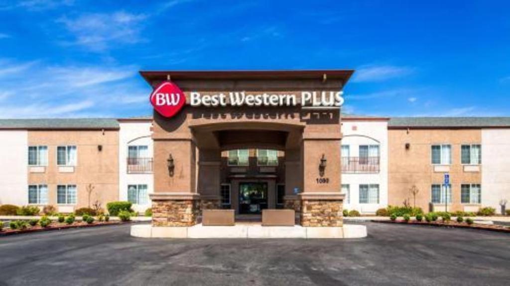 Best Western Plus Twin View Inn And Suites Redding Exterior photo