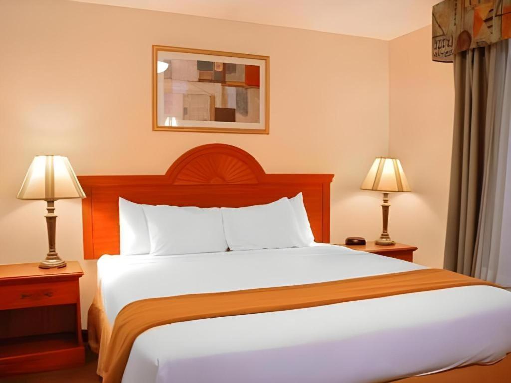 Best Western Plus Twin View Inn And Suites Redding Exterior photo